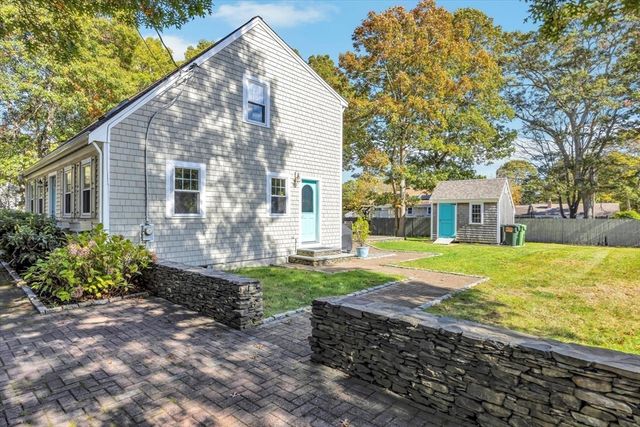 58 Orrs Ave, Barnstable, MA 02601