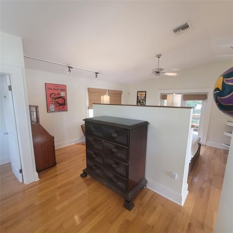2916 W BAY COURT AVENUE, Tampa, FL 33611