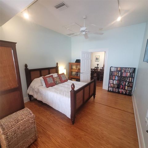 2916 W BAY COURT AVENUE, Tampa, FL 33611