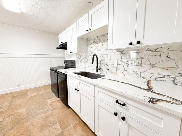 7 Carol Court A, Brookshire, TX 77423