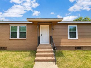 7 Carol Court A, Brookshire, TX 77423
