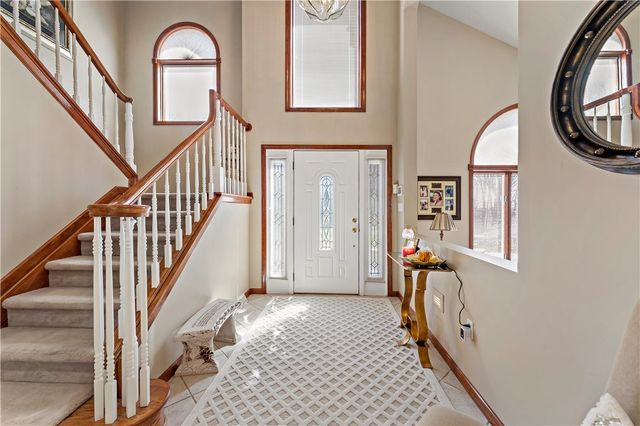 100 Judy Dr, Collier Twp, PA 15106