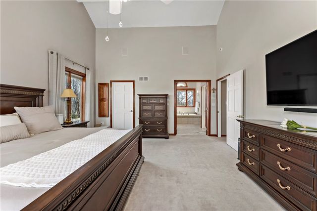 100 Judy Dr, Collier Twp, PA 15106