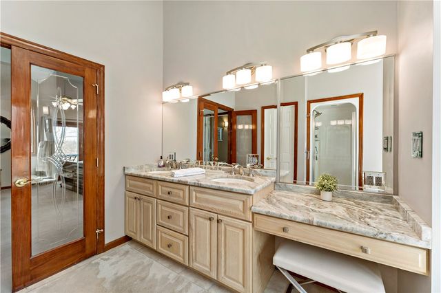 100 Judy Dr, Collier Twp, PA 15106