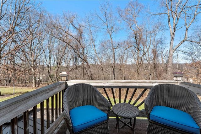 100 Judy Dr, Collier Twp, PA 15106