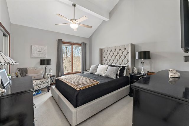 100 Judy Dr, Collier Twp, PA 15106