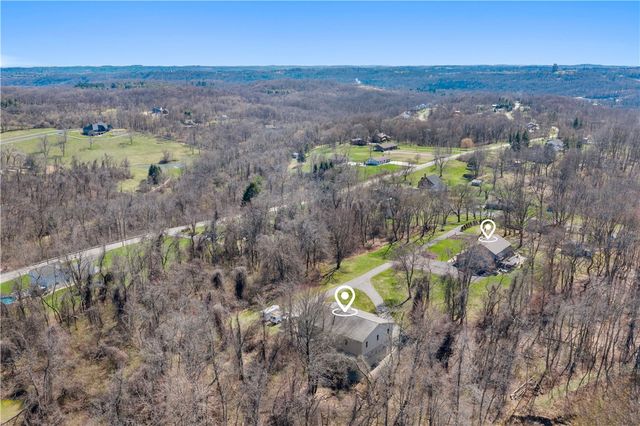 100 Judy Dr, Collier Twp, PA 15106