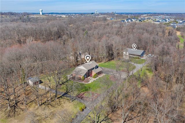 100 Judy Dr, Collier Twp, PA 15106