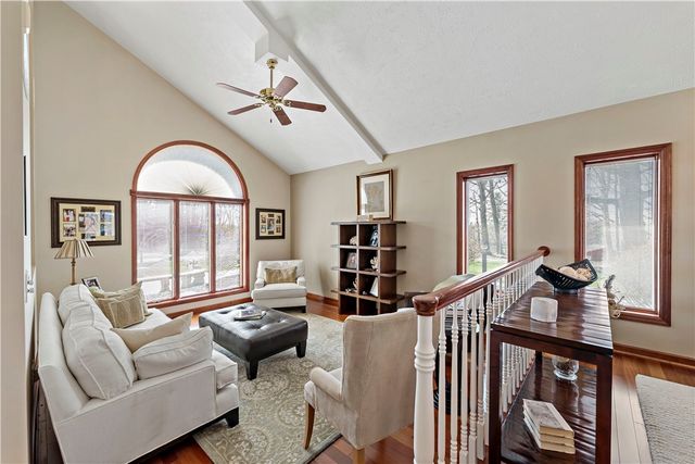 100 Judy Dr, Collier Twp, PA 15106