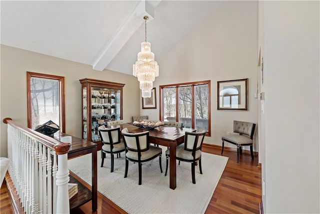 100 Judy Dr, Collier Twp, PA 15106