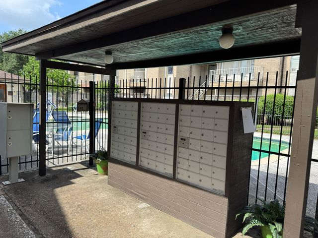 2011 Spenwick Drive 511, Houston, TX 77055