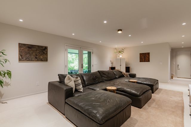 6003 Sherwood Dr, Nashville, TN 37215
