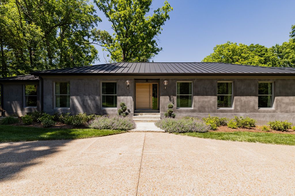 6003 Sherwood Dr, Nashville, TN 37215
