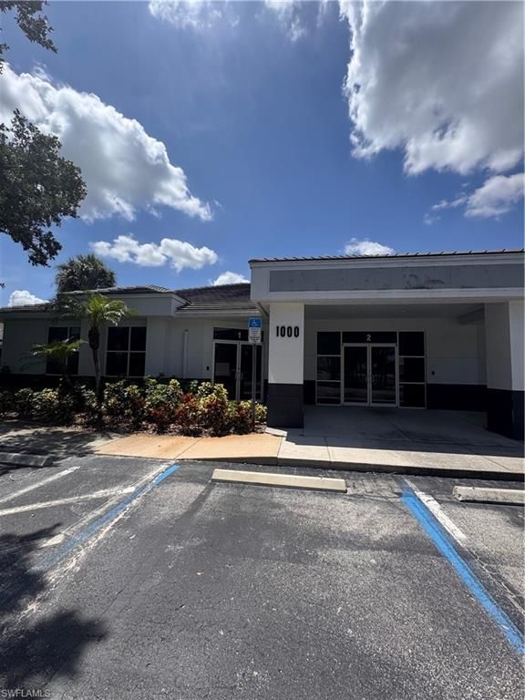 6150 Diamond Centre CT 1000, FORT MYERS, FL 33912 — exterior