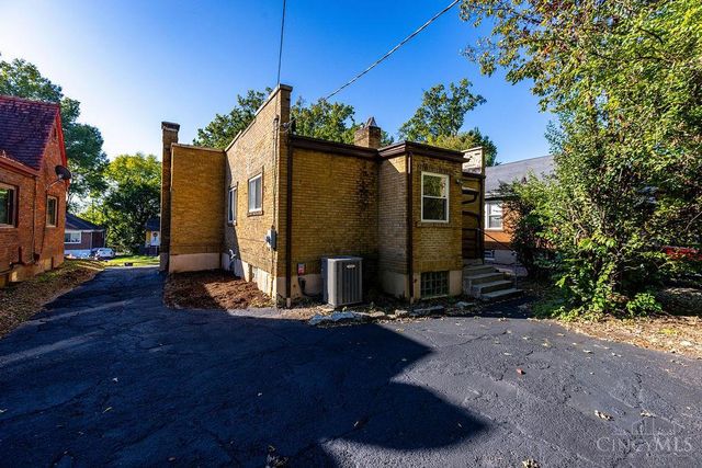 1522 Kenova Avenue, Cincinnati, OH 45237