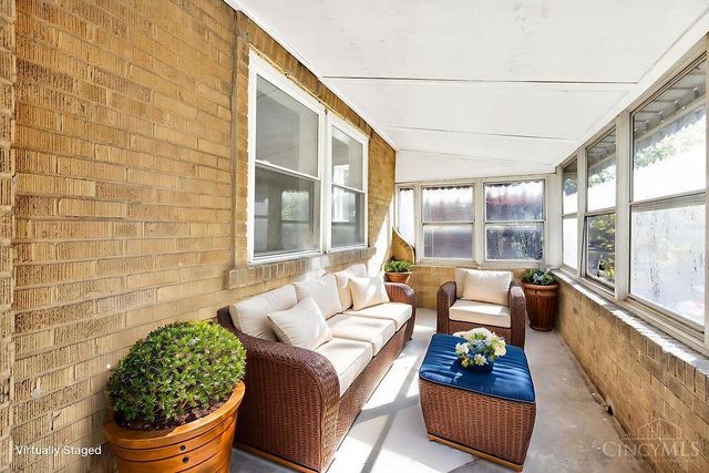 1522 Kenova Avenue, Cincinnati, OH 45237