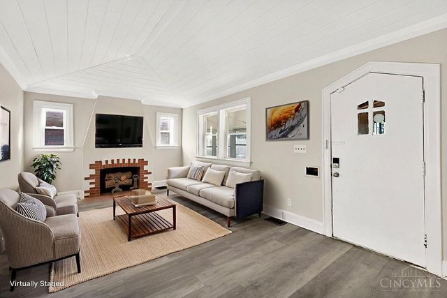 1522 Kenova Avenue, Cincinnati, OH 45237