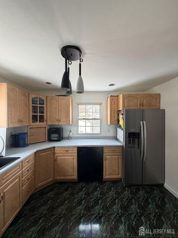 20 Lincoln Avenue, Carteret, NJ 07008