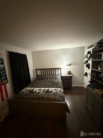 20 Lincoln Avenue, Carteret, NJ 07008