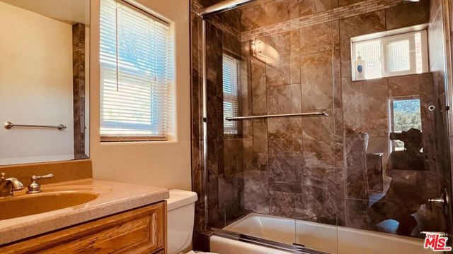 4324 Saltillo Street, Woodland Hills, CA 91364