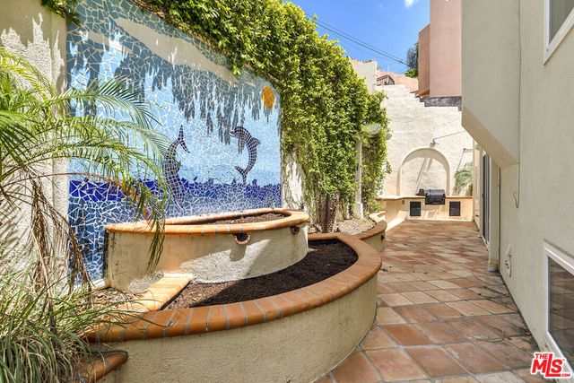 4324 Saltillo Street, Woodland Hills, CA 91364