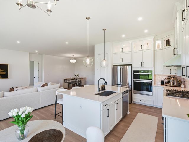 6081 Lincolnshire Drive, Saline, MI 48176