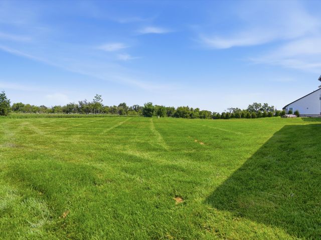 6081 Lincolnshire Drive, Saline, MI 48176