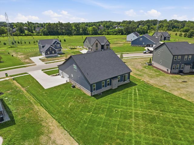 6081 Lincolnshire Drive, Saline, MI 48176