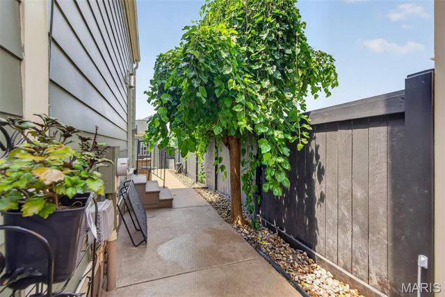 3471 Hiram Street, St Charles, MO 63301
