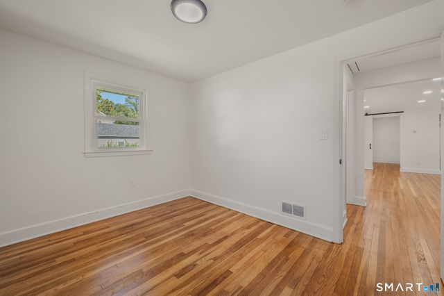 86 Pegasus Drive, Groton, CT 06340