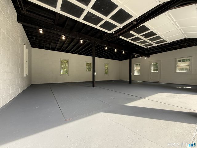 86 Pegasus Drive, Groton, CT 06340