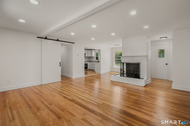 86 Pegasus Drive, Groton, CT 06340