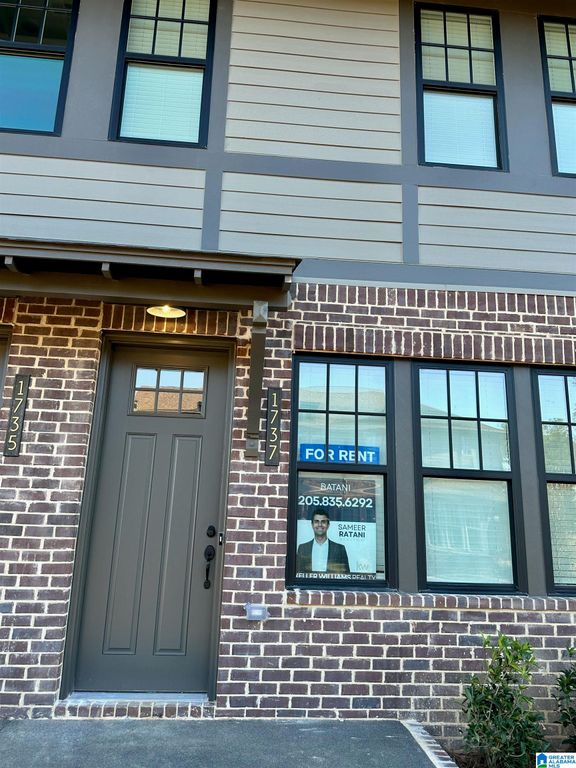 1737 MONKTON LANE, Hoover, AL 35244