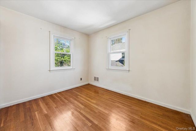 19 Wright Place, Scarsdale, NY 10583