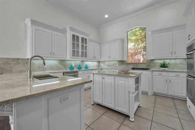 3000 Vinson Lane, Plano, TX 75093