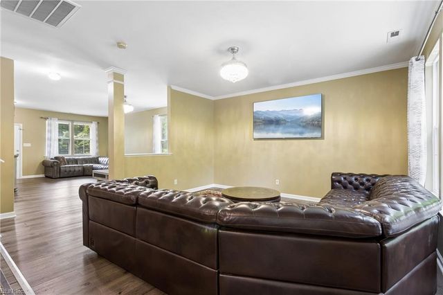 219 Dogwood RD, Yorktown, VA 23690