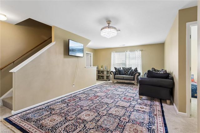 219 Dogwood RD, Yorktown, VA 23690