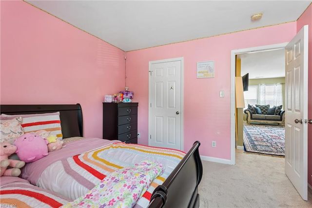 219 Dogwood RD, Yorktown, VA 23690