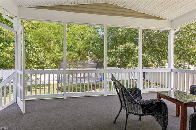 219 Dogwood RD, Yorktown, VA 23690