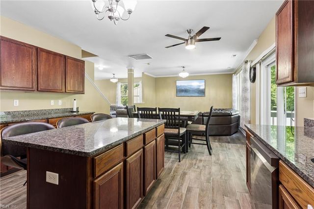 219 Dogwood RD, Yorktown, VA 23690