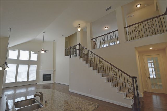 1031 River Rock Way, Carrollton, TX 75010