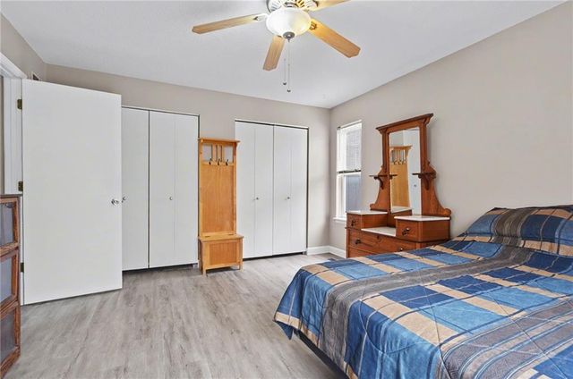 1011 Lakecrest Road, Lawrence, KS 66049