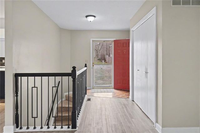 1011 Lakecrest Road, Lawrence, KS 66049