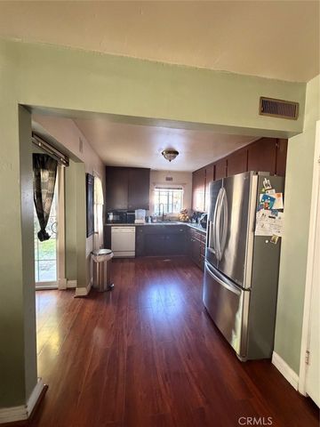 2403 W Almond, Orange, CA 92868
