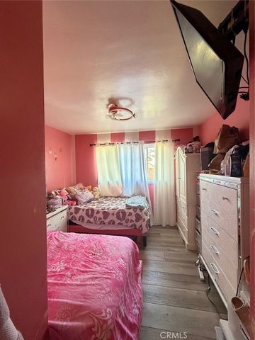 2403 W Almond, Orange, CA 92868