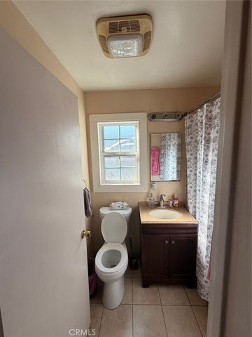 2403 W Almond, Orange, CA 92868