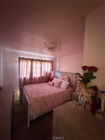 2403 W Almond, Orange, CA 92868