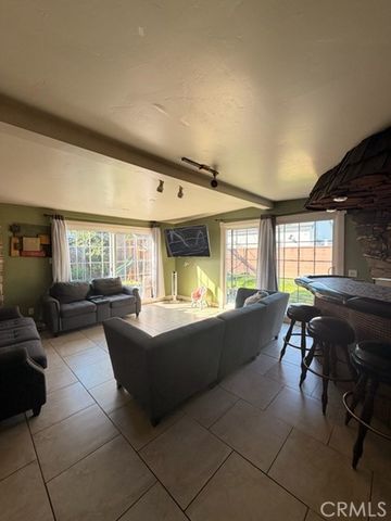 2403 W Almond, Orange, CA 92868