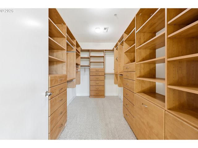 300 Nw 8TH Ave 903-5, Portland, OR 97209