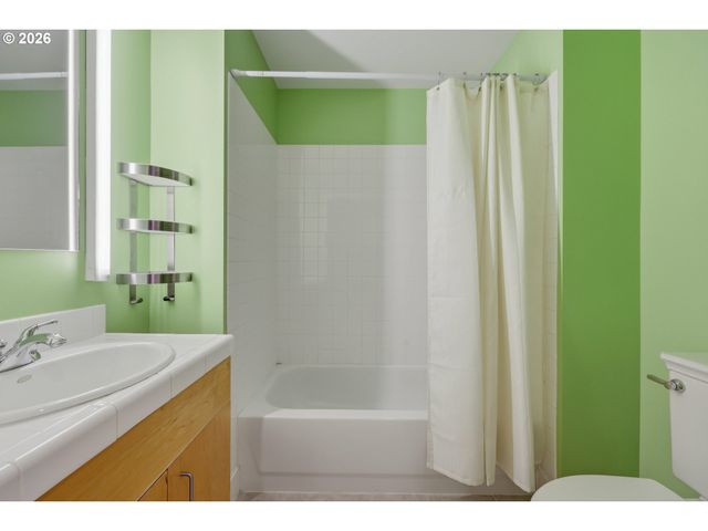 300 Nw 8TH Ave 903-5, Portland, OR 97209